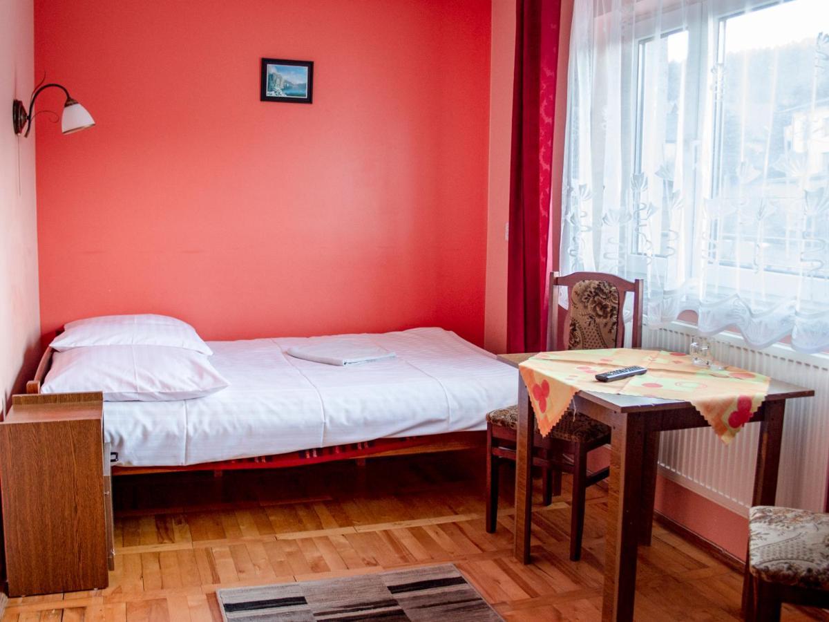Zajazd Zacisze Rymanów-Zdrój Екстериор снимка